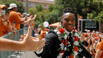 Bijan Robinson, Texas Football (Photo by Tim Warner/Getty Images)