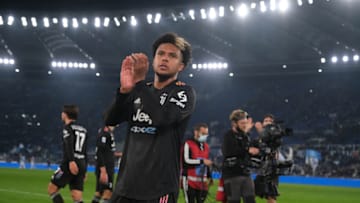 ROME, ITALY - 2021/11/20: Juventus's American midfielder Weston McKennie celebrates at the end of the Serie A football match between SS Lazio and Juventus at the Olimpico Stadium.Juventus won 2-0. (Photo by Antonio Balasco/KONTROLAB/LightRocket via Getty Images)