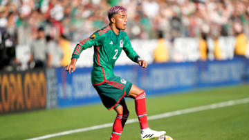 SANTA CLARA, CALIFORNIA - JULY 02: Julián Araujo #2 of Mexico dribbles the ball against Qatar in the first half during the Group B match of 2023 Concacaf Gold Cup at Levi's Stadium on July 02, 2023 in Santa Clara, California. (Photo by Thearon W. Henderson/Getty Images)