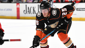 ANAHEIM, CA - OCTOBER 20: Ondrej Kase #25 of the Anaheim Ducks lines up for a face-off during the game against the Calgary Flames at Honda Center on October 20, 2019 in Anaheim, California. (Photo by John Cordes/NHLI via Getty Images)