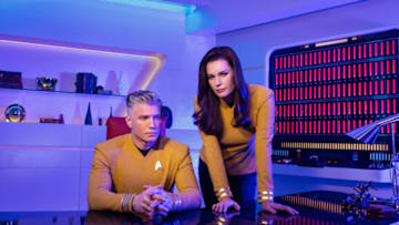 Anson Mount as Pike as Rebecca Romijn as Una in Star Trek: Strange New Worlds, streaming on Paramount+, 2023. Photo Cr: Kharen Hill/Paramount+