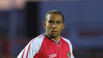 1 Dec 2001: Jim Whitley of Wrexham in action during the Nationwide League Division Two match played between Wrexham (3) and Northampton Town (2) at the Racecourse Ground in Wrexham, North Wales. DIGITAL IMAGE Mandatory Credit: Pete Norton / Allsport