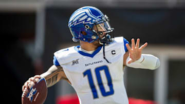 WASHINGTON, DC - MARCH 08: Jordan Ta'Amu #10 of the St. Louis Battlehawks throws the ball before the XFL game against the DC Defenders at Audi Field on March 8, 2020 in Washington, DC. (Photo by Scott Taetsch/Getty Images)