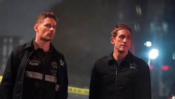 “The Promise” – When the body of a young girl who was killed over 40 years ago is discovered at the bottom of Lake Mead, Max Roby promises her mother, Raquel Williams, that the CSI team will finally find justice for her daughter in a powerful episode co-written by “CSI” franchise creator Anthony E. Zuiker. Also, Greg Sanders brings his quirky humor as he returns to the crime lab, on the CBS Original series CSI: VEGAS, Thursday, March 30 (10:00-11:00 PM, ET/PT) on the CBS Television Network, and available to stream live and on demand on Paramount+*. Regina Taylor guest stars as Raquel Williams, the girl’s mother. Eric Szmanda reprises his original CSI role of Greg Sanders. Pictured: Matt Lauria as Josh Folsom and Eric Szamanda as Greg Sanders. Photo: Michael Yarish/CBS ©2022 CBS Broadcasting, Inc. All Rights Reserved.