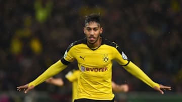 STUTTGART, GERMANY - FEBRUARY 09: Pierre-Emerick Aubameyang of Borussia Dortmund celebrates as he scores their second goal during the DFB Cup Quarter Final match between VfB Stuttgart and Borussia Dortmund at Mercedes-Benz Arena on February 9, 2016 in Stuttgart, Germany. (Photo by Matthias Hangst/Bongarts/Getty Images)