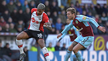 BURNLEY, ENGLAND - FEBRUARY 24: Mario Lemina of Southampton is challenged by Jeff Hendrick of Burnley during the Premier League match between Burnley and Southampton at Turf Moor on February 24, 2018 in Burnley, England. (Photo by Mark Runnacles/Getty Images)