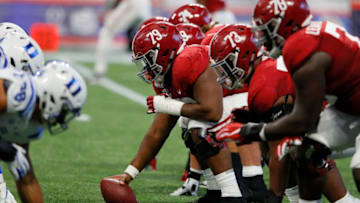 ATLANTA, GEORGIA - AUGUST 31: The Alabama Crimson Tide offense faces off against the Duke Blue Devils defense in the first half at Mercedes-Benz Stadium on August 31, 2019 in Atlanta, Georgia. (Photo by Kevin C. Cox/Getty Images)