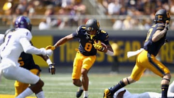 BERKELEY, CA - SEPTEMBER 09: Demetris Robertson #8 of the California Golden Bears runs with the ball against the Weber State Wildcats at California Memorial Stadium on September 9, 2017 in Berkeley, California. (Photo by Ezra Shaw/Getty Images)