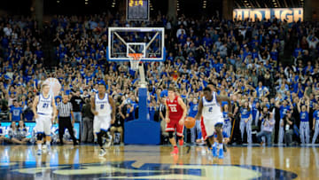 OMAHA, NE - NOVEMBER 15: The Creighton Bluejays move the ball during their game against the Wisconsin Badgers at the CenturyLink Center on November 15, 2016 in Omaha, Nebraska. (Photo by Eric Francis/Getty Images)