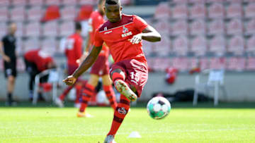 COLOGNE, GERMANY - AUGUST 29: (BILD ZEITUNG OUT) Jhon Cordoba of 1. FC Koeln controls the ball prior to the pre-season friendly match between 1. FC Koeln and VfL Wolfsburg at Franz-Kremer-Stadion on August 29, 2020 in Cologne, Germany. (Photo by Ralf Treese/DeFodi Images via Getty Images)
