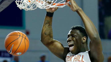 FORT MYERS, FL - DECEMBER 17: Kofi Cockburn #21 of Oak Hill Academy dunks against Riverview High School during the City of Palms Classic at Suncoast Credit Union Arena on December 17, 2018 in Fort Myers, Florida. (Photo by Michael Reaves/Getty Images)