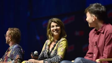 NEW YORK, NY - OCTOBER 04: Natalia Tena (C) speaks onstage at the ORIGIN: Get an Exclusive Preview of YouTube Premiums New Sci-Fi Thriller Starring Tom Felton and Natalia Tena panel during New York Comic Con 2018 at Hammerstein Ballroom on October 4, 2018 in New York City. (Photo by Andrew Toth/Getty Images for New York Comic Con)