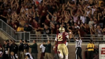 TALLAHASSEE, FL - OCTOBER 29: Deondre Francois #12 of the Florida State Seminoles celebrates a touchdown during a game against the Clemson Tigers at Doak Campbell Stadium on October 29, 2016 in Tallahassee, Florida. (Photo by Mike Ehrmann/Getty Images)