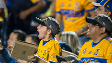 MONTERREY, MEXICO - FEBRUARY 10: Fans of Tigres cheer their team during the 6th round match between Tigres UANL and America as part of the Torneo Clausura 2018 Liga MX at Universitario Stadium on February 10, 2018 in Monterrey, Mexico. (Photo by Azael Rodriguez/Getty Images)