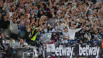 West Ham United's English midfielder Michail Antonio (Photo by GLYN KIRK/AFP via Getty Images)