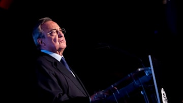 MADRID, SPAIN - OCTOBER 19: Florentino Perez receives 'Los Leones' Award 2017 on October 19, 2017 in Madrid, Spain. (Photo by Samuel de Roman/Getty Images)