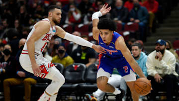 CHICAGO, ILLINOIS - JANUARY 11: Killian Hayes #7 of the Detroit Pistons drives against Zach LaVine #8 of the Chicago Bulls at United Center on January 11, 2022 in Chicago, Illinois. NOTE TO USER: User expressly acknowledges and agrees that, by downloading and or using this photograph, User is consenting to the terms and conditions of the Getty Images License Agreement. (Photo by Quinn Harris/Getty Images)