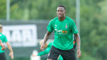 Liverpool, Denis Zakaria (Photo by Mario Hommes/DeFodi Images via Getty Images)