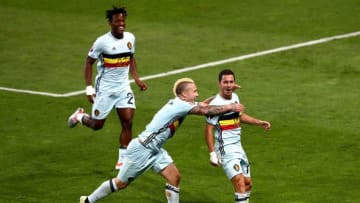 TOULOUSE, FRANCE - JUNE 26: Eden Hazard (R) of Belgium celebrates scoring his team's third goal with his team mates Michy Batshuayi (L) and Radja Nainggolan (C) during the UEFA EURO 2016 round of 16 match between Hungary and Belgium at Stadium Municipal on June 26, 2016 in Toulouse, France. (Photo by Dean Mouhtaropoulos/Getty Images)