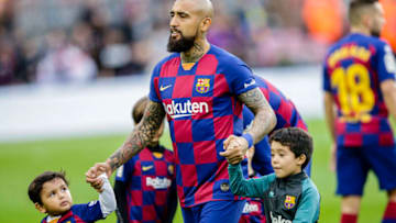 22 Arturo Vidal from Chile of FC Barcelona with his children Alonso Vidal during La Liga match between FC Barcelona and Deportivo Alaves at Camp Nou on December 21, 2019 in Barcelona, Spain. (Photo by Xavier Bonilla/NurPhoto via Getty Images)