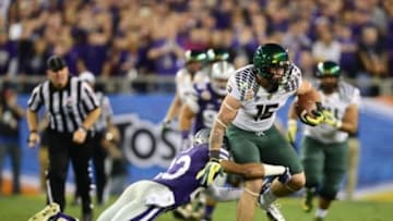 Jan. 3, 2013; Glendale, AZ, USA: Oregon Ducks tight end Colt Lyerla (15) runs the ball in the second quarter against the Kansas State Wildcats during the 2013 Fiesta Bowl at University of Phoenix Stadium. Mandatory Credit: Mark J. Rebilas-USA TODAY Sports