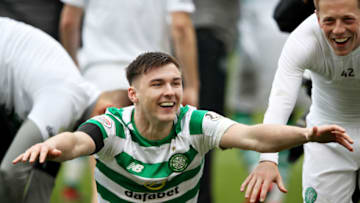 ABERDEEN, SCOTLAND - MAY 04: Kieran Tierney of Celtic celebrates as his side secured the Ladbrokes Scottish Premiership title after the Ladbrokes Scottish Premiership match between Aberdeen and Celtic at Pittodrie Stadium on May 04, 2019 in Aberdeen, Scotland. (Photo by Ian MacNicol/Getty Images)