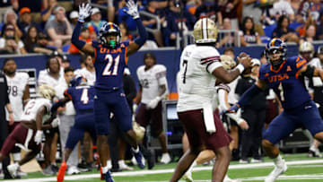 A polarizing former Auburn football QB thriving in his first season since transferring from the Plains has gone from benched in 2022 to "elite" in 2023 (Photo by Ronald Cortes/Getty Images)
