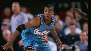 18 Nov 1997: Guard Antonio Daniels of the Vancouver Grizzlies in action during a game against the Denver Nuggets at the McNichols Sports Arena in Denver, Colorado. The Grizzlies won the game 102-91. Mandatory Credit: Brian Bahr /Allsport