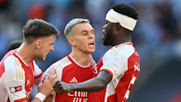 LONDON, ENGLAND - AUGUST 6: Leandro Trossard of Arsenal celebrate with Thomas Partey, Kieran Tierney after scoring goal during the match between Manchester City against Arsenal at Wembley Stadium on August 6, 2023 in London, England. (Photo by Sebastian Frej/MB Media/Getty Images)
