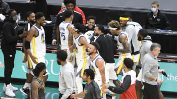 Dec 27, 2020; Chicago, Illinois, USA; Golden State Warriors guard Damion Lee (1) celebrates his game winning shot against the Chicago Bulls with his teammates at United Center. Mandatory Credit: David Banks-USA TODAY Sports