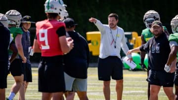 Oregon head coach Dan Lanning. Syndication: The Register Guard