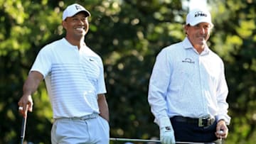 AUGUSTA, GA - APRIL 03: Tiger Woods and Phil Mickelson of the United States talk on the 11th hole during a practice round prior to the start of the 2018 Masters Tournament at Augusta National Golf Club on April 3, 2018 in Augusta, Georgia. (Photo by Andrew Redington/Getty Images)