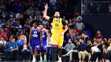 ISTANBUL, TURKEY - OCTOBER 04: Nikola Mirotic, #33 of FC Barcelona in action during the Turkish Airlines EuroLeague match between Anadolu Efes Istanbul and FC Barcelona at Sinan Erdem Dome on October 04, 2019 in Istanbul, Turkey. (Photo by Aykut Akici/Euroleague Basketball via Getty Images)