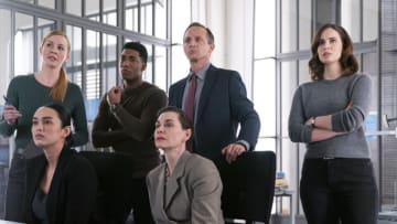“Glimmers and Ghosts” – The Fly Team and Smitty reunite with Jaeger (Christiane Paul) in Berlin as they all delve into a case involving an unidentified American who killed an elderly German man who appears to have been a covert asset of the ruthless Stasi in East Germany during the Cold War, on the CBS Original series FBI: INTERNATIONAL, Tuesday, Feb. 14 (9:00-10:00 PM, ET/PT) on the CBS Television Network, and available to stream live and on demand on Paramount+. Pictured (L-R): Eva-Jane Willis as Europol Agent Megan “Smitty” Garretson, Vinessa Vidotto as Special Agent Cameron Vo, Carter Redwood as Special Agent Andre Raines, Tobias Schulze as Detective Kai Draxler, Christiane Paul as Europol Agent Katrin Jaeger, and Heida Reed as Special Agent Jamie Kellett. Photo: Julia Terjung/CBS ©2022 CBS Broadcasting, Inc. All Rights Reserved.