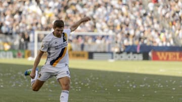 May 22, 2016; Carson, CA, USA; LA Galaxy midfielder Steven Gerrard (8) kicks a free kick against the San Jose Earthquakes during the first half at StubHub Center. Mandatory Credit: Kelvin Kuo-USA TODAY Sports