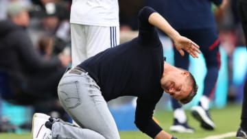 LEEDS, ENGLAND - OCTOBER 16: Jesse Marsch the head coach / manager of Leeds United reacts during the Premier League match between Leeds United and Arsenal FC at Elland Road on October 16, 2022 in Leeds, United Kingdom. (Photo by Robbie Jay Barratt - AMA/Getty Images)