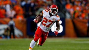 DENVER, CO - OCTOBER 1: Running back Kareem Hunt #27 of the Kansas City Chiefs rushes in the open field against the Denver Broncos in the first quarter of a game at Broncos Stadium at Mile High on October 1, 2018 in Denver, Colorado. (Photo by Justin Edmonds/Getty Images)