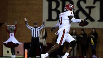 WINSTON SALEM, NC - NOVEMBER 18: Tight end Jaylen Samuels