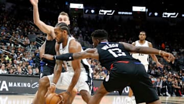 SAN ANTONIO,TX - DECEMBER 18 : Kawhi Leonard