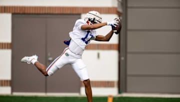 Florida Gators wide receiver Aidan Mizell (11) catches a pass during spring football practice at Sanders Outdoor Practice Fields in Gainesville, FL on Tuesday, March 21, 2023. [Matt Pendleton/Gainesville Sun]Ncaa Football Florida Gators Spring Football Practice