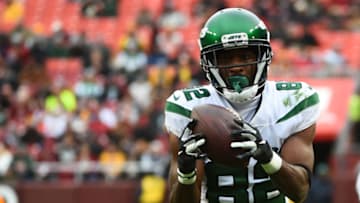 LANDOVER, MD - NOVEMBER 17: Jamison Crowder #82 of the New York Jets makes a catch for a touchdown against the Washington Redskins during the second half at FedExField on November 17, 2019 in Landover, Maryland. (Photo by Will Newton/Getty Images)