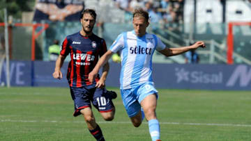 CROTONE, CROTONE - MAY 13: Lucas Leiva of SS Lazio in action during the serie A match between FC Crotone and SS Lazio at Stadio Comunale Ezio Scida on May 13, 2018 in Crotone, Italy. (Photo by Marco Rosi/Getty Images)
