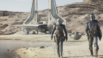 (L-R): Bo-Katan Kryze (Katee Sackhoff), Grogu and Din Djarin (Pedro Pascal) in Lucasfilm's THE MANDALORIAN, season three, exclusively on Disney+. ©2023 Lucasfilm Ltd. & TM. All Rights Reserved.