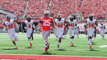 COLUMBUS, OH - SEPTEMBER 1: Mike Weber #25 of the Ohio State Buckeyes scores a touchdown on a 49-yard run in the second quarter against the Oregon State Beavers at Ohio Stadium on September 1, 2018 in Columbus, Ohio. (Photo by Jamie Sabau/Getty Images)