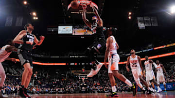 PHOENIX, AZ - JANUARY 8: Willie Cauley-Stein #00 of the Sacramento Kings dunks the ball against the Phoenix Suns on January 8, 2019 at Talking Stick Resort Arena in Phoenix, Arizona. NOTE TO USER: User expressly acknowledges and agrees that, by downloading and or using this photograph, user is consenting to the terms and conditions of the Getty Images License Agreement. Mandatory Copyright Notice: Copyright 2019 NBAE (Photo by Barry Gossage/NBAE via Getty Images)