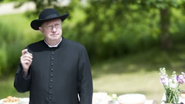 Programme Name: Father Brown - TX: 14/01/2013 - Episode: n/a (No. 1) - Embargoed for publication until: n/a - Picture Shows: Father Brown (MARK WILLIAMS) - (C) BBC - Photographer: Chris Lobina