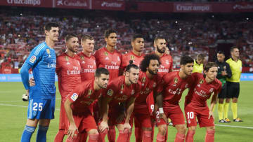 SEVILLE, SPAIN - SEPTEMBER 26: Real Madrid line up for a team photo prior to the La Liga match between Sevilla FC and Real Madrid CF at Estadio Ramon Sanchez Pizjuan on September 26, 2018 in Seville, Spain. (Photo by Aitor Alcalde/Getty Images)