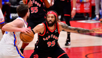 TAMPA, FLORIDA - APRIL 18: Ty Jerome #16 of the Oklahoma City Thunder handles the ball as DeAndre' Bembry #95 of the Toronto Raptors (Photo by Douglas P. DeFelice/Getty Images)