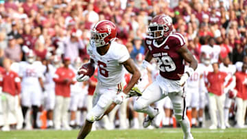 COLLEGE STATION, TEXAS - OCTOBER 12: Wide receiver DeVonta Smith #6 of the Alabama Crimson Tide runs for a touchdown against Texas A&M Aggies at Kyle Field on October 12, 2019 in College Station, Texas. (Photo by Logan Riely/Getty Images)