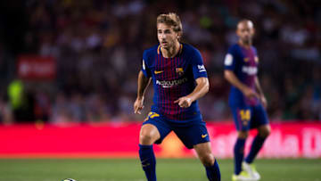 BARCELONA, SPAIN - AUGUST 07: Sergi Samper of FC Barcelona conducts the ball during the Joan Gamper Trophy match between FC Barcelona and Chapecoense at Camp Nou stadium on August 7, 2017 in Barcelona, Spain. (Photo by Alex Caparros/Getty Images)